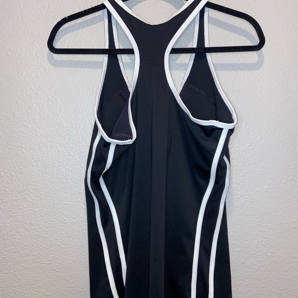 Black Nike Workout Top - Picture 3 of 4